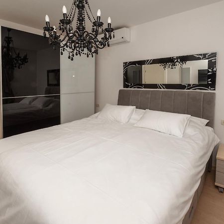 Lavanda Residence With Heated Pool Trogir Split Округ-Доньи Экстерьер фото