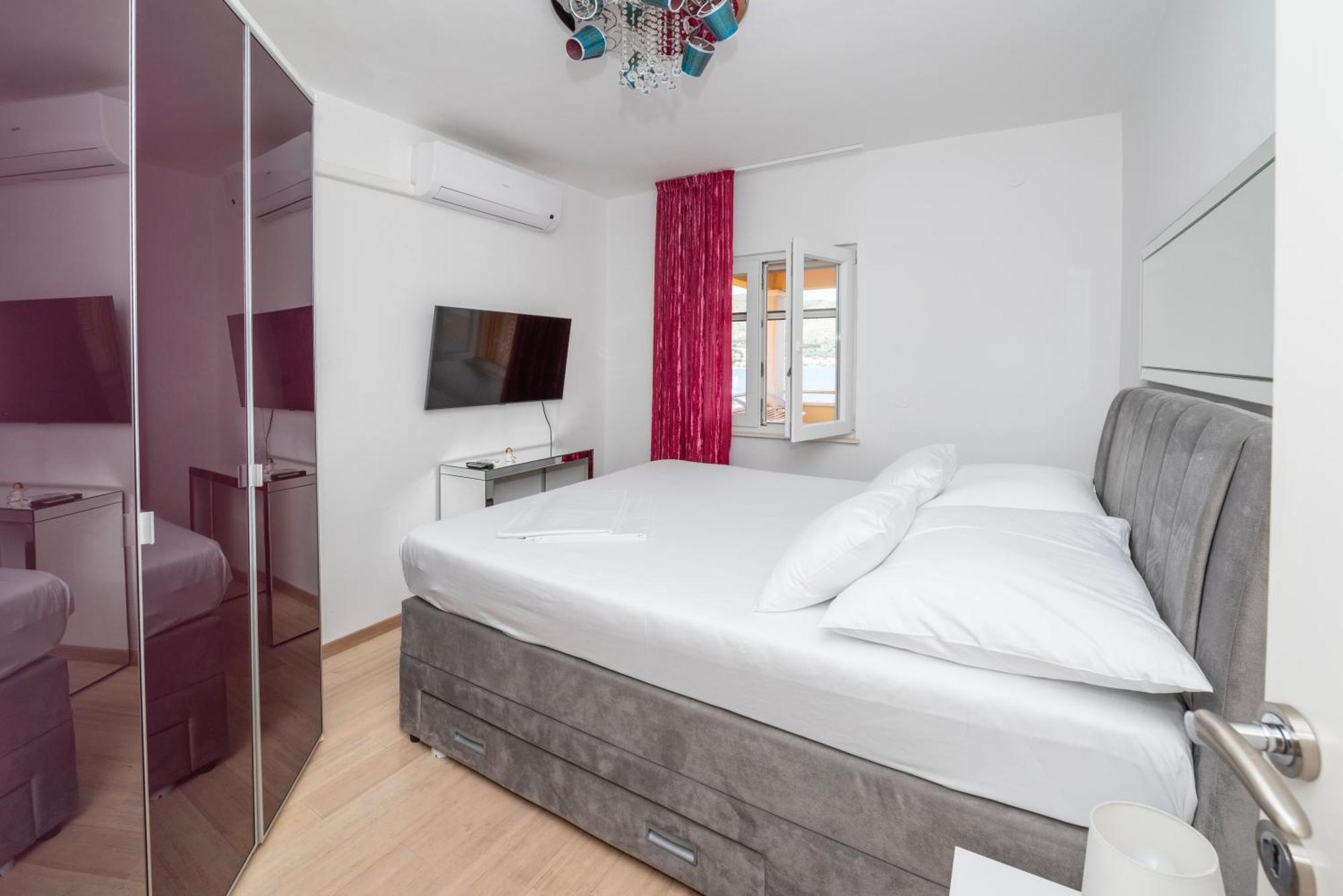 Lavanda Residence With Heated Pool Trogir Split Округ-Доньи Экстерьер фото
