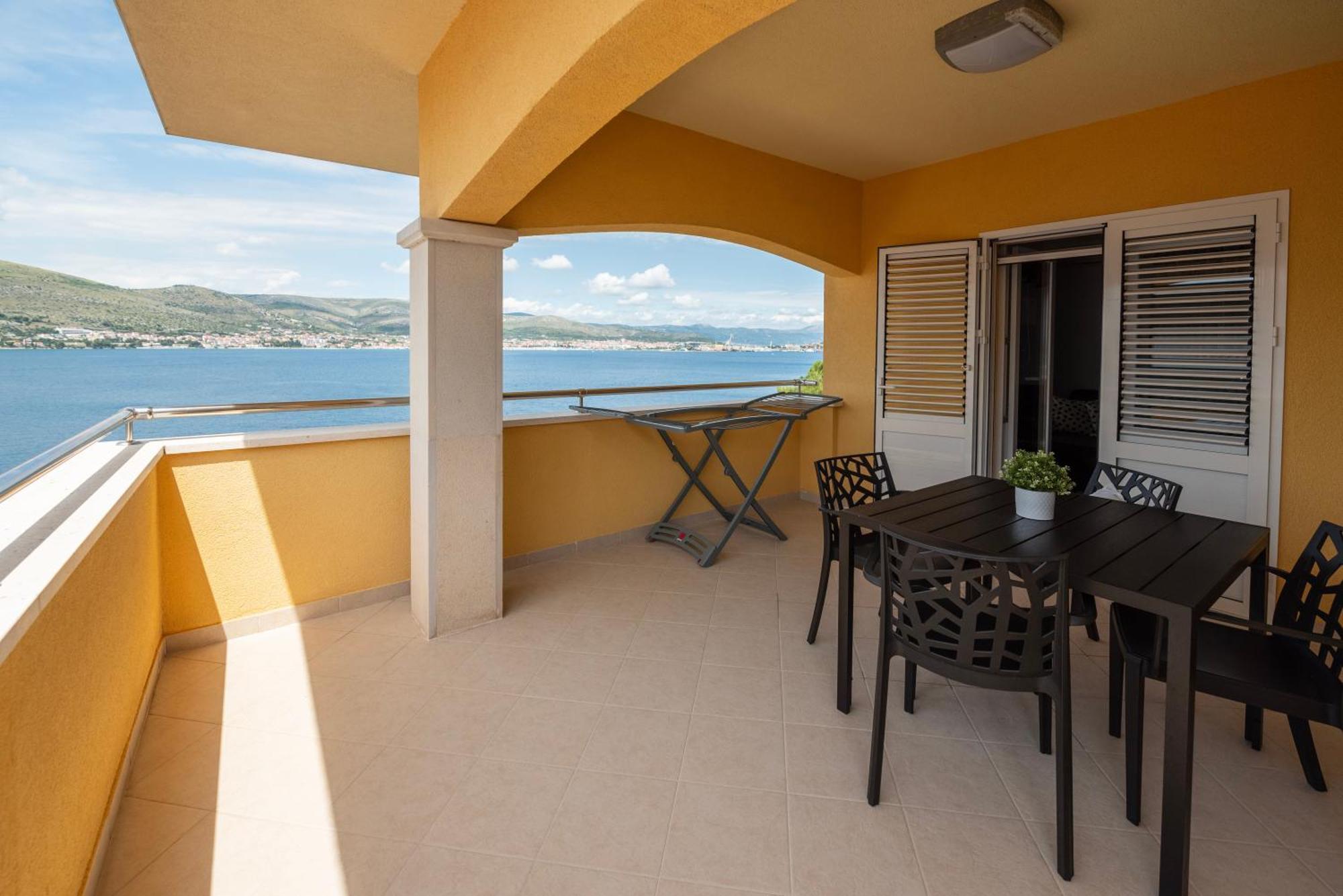 Lavanda Residence With Heated Pool Trogir Split Округ-Доньи Экстерьер фото
