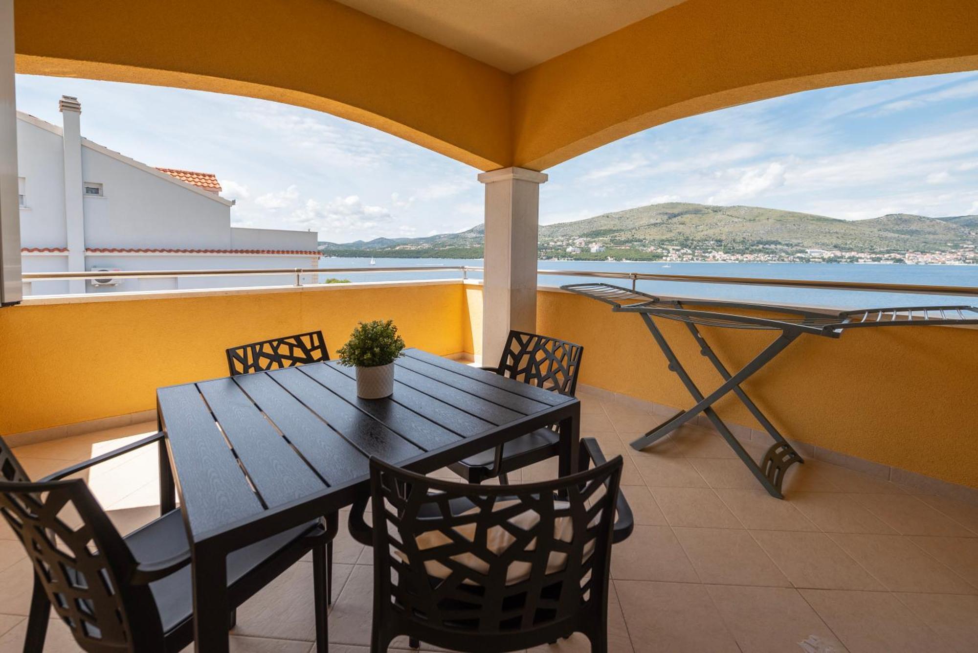Lavanda Residence With Heated Pool Trogir Split Округ-Доньи Экстерьер фото