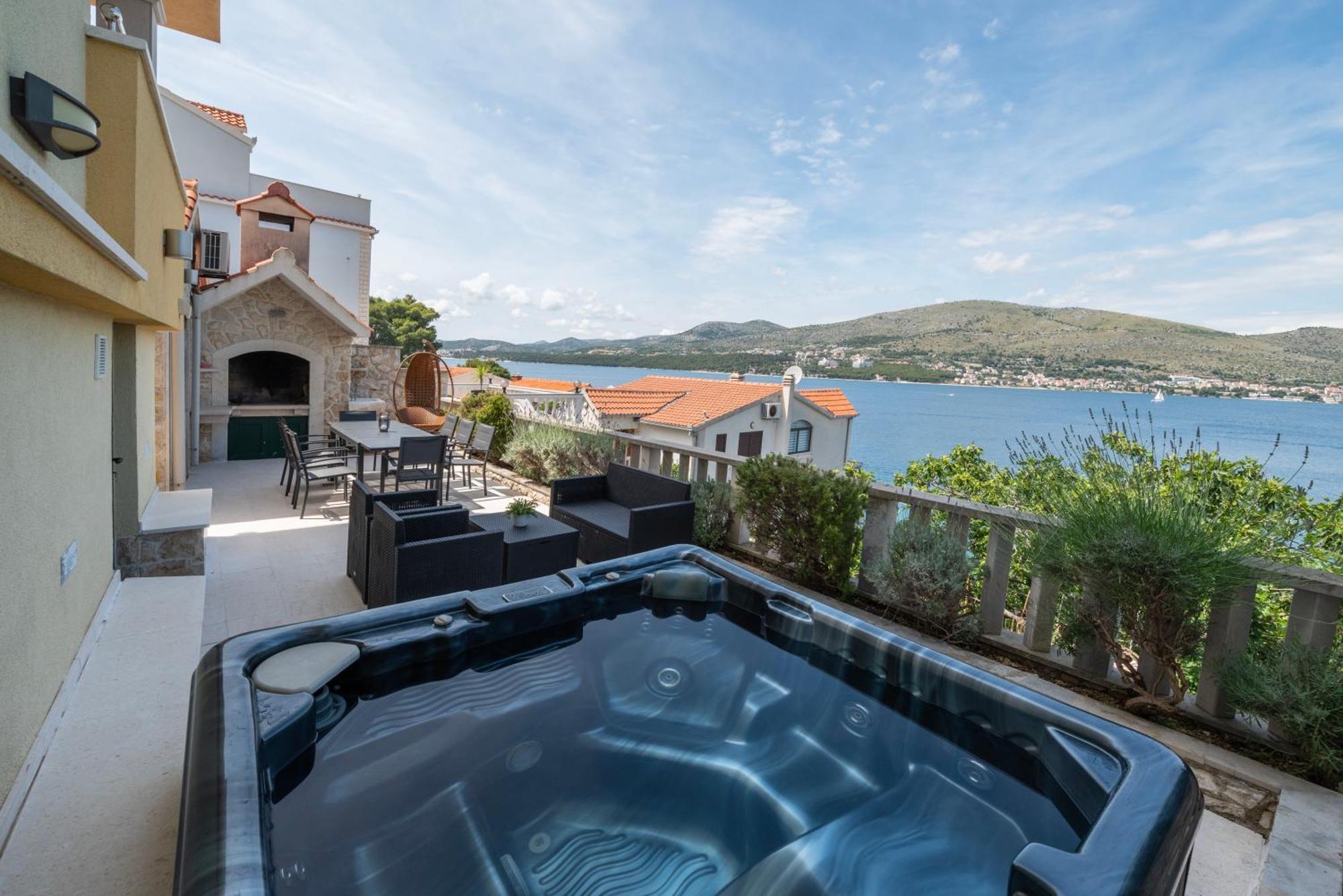 Lavanda Residence With Heated Pool Trogir Split Округ-Доньи Экстерьер фото