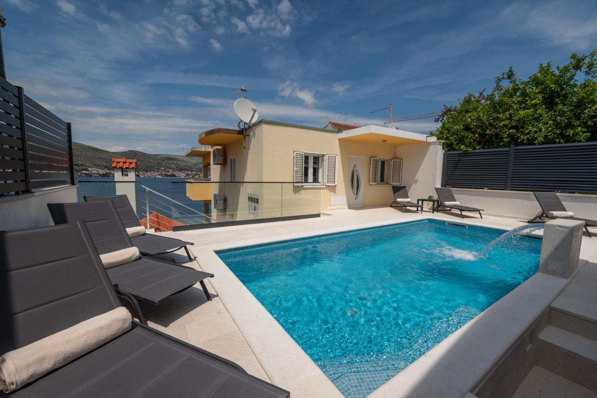 Lavanda Residence With Heated Pool Trogir Split Округ-Доньи Экстерьер фото