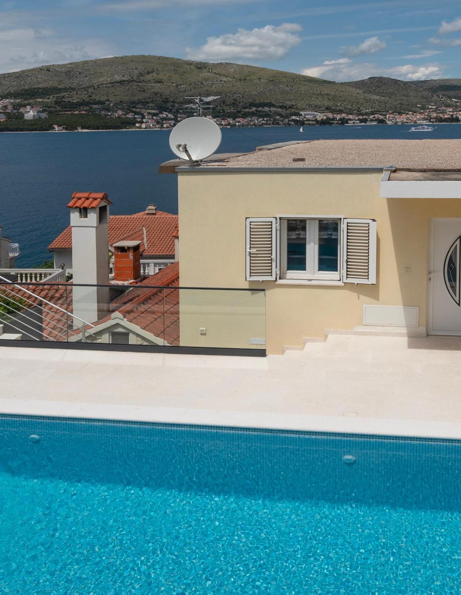 Lavanda Residence With Heated Pool Trogir Split Округ-Доньи Экстерьер фото
