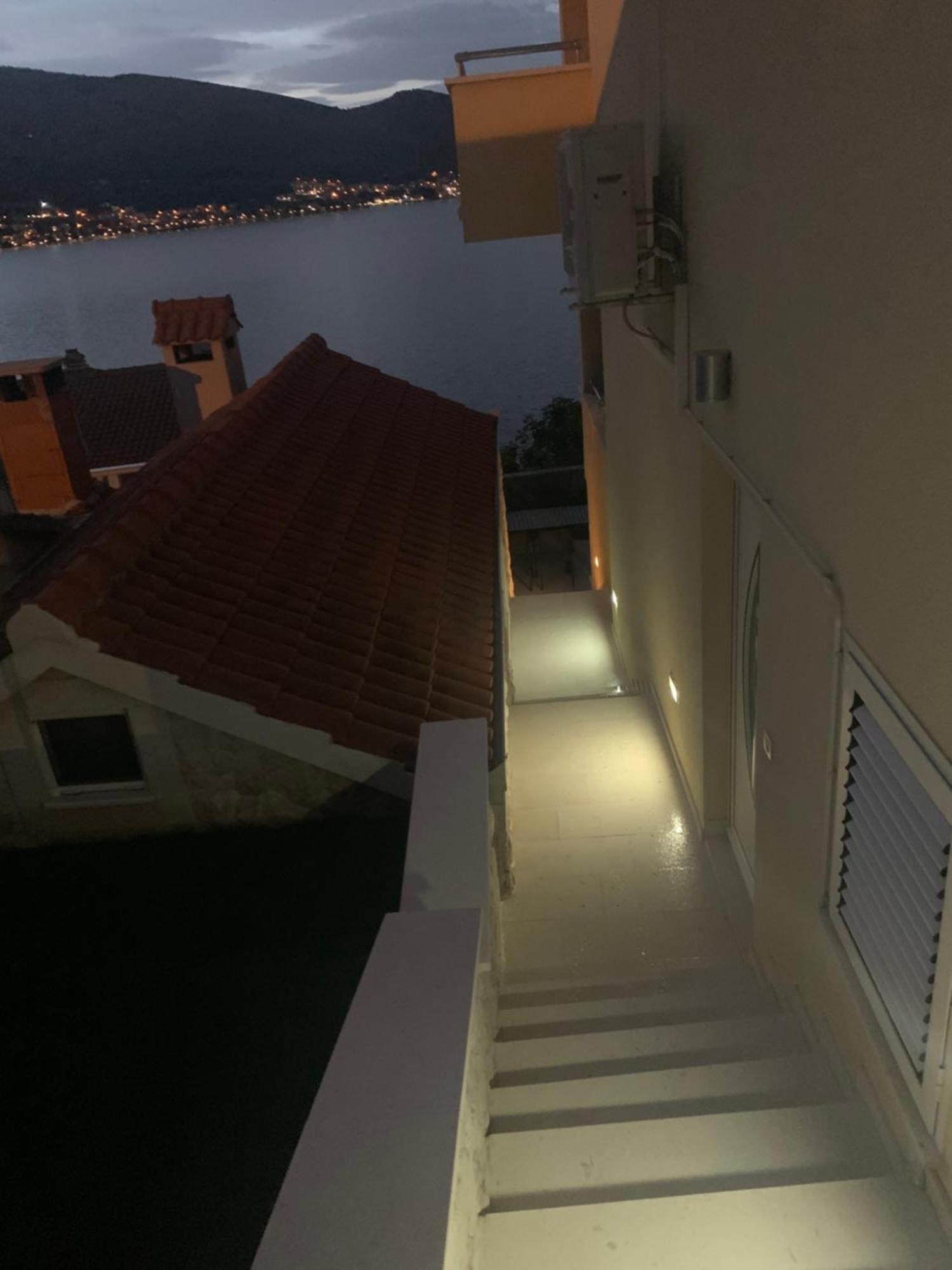 Lavanda Residence With Heated Pool Trogir Split Округ-Доньи Экстерьер фото